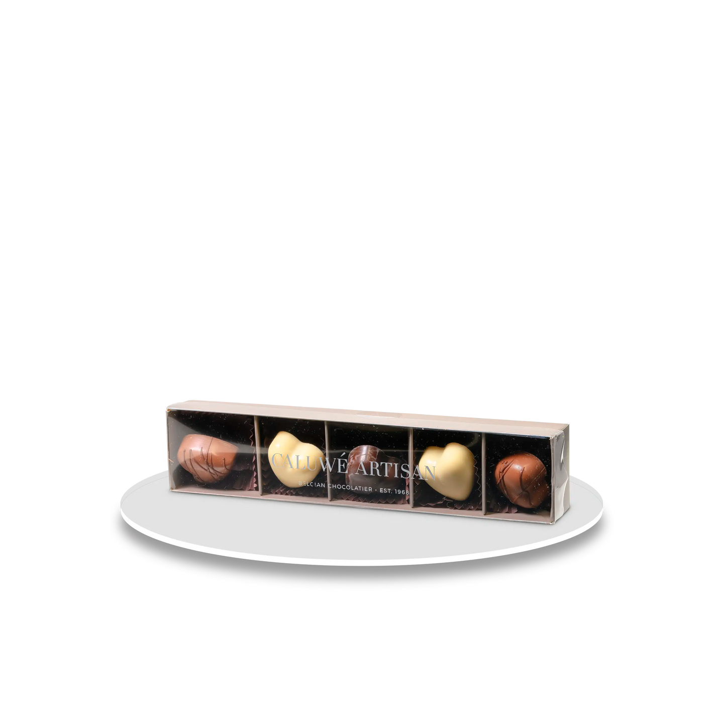 Handgedecoreerde pralines hartvorm